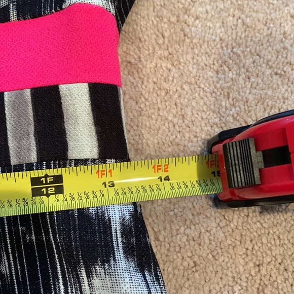 BCBG Maxazria Petite size 4 cocktail dress - Picture 10 of 11